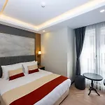 Hotel Harmony & 4*