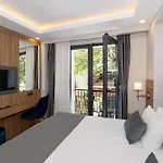 Hotel Harmony &