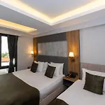 Harmony & Hotel 4*