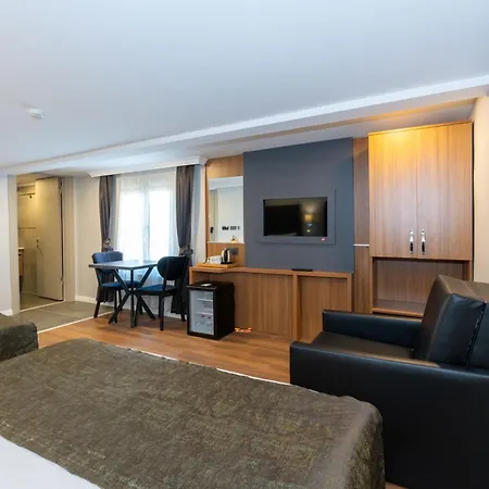 Hotel Harmony &