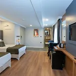 Hotel Harmony & 4*