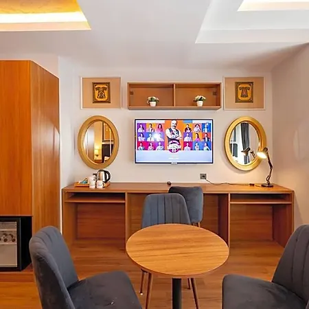 Hotel Harmony &