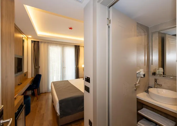 Hotel Harmony & Istambul